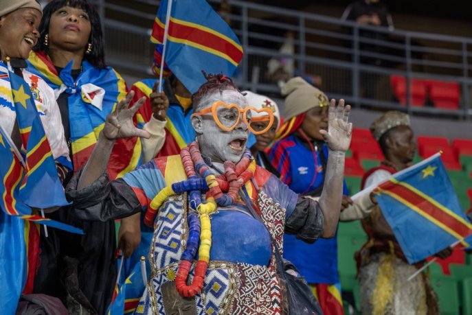 Chroniques d’un ballon rouge et vert : Rabat réussit au Congo, Les Marocains aux CAF Awards 2025, La Coupe des Champions féminine de la FIFA à Berrech