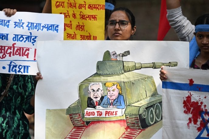 les-miroirs-dune-semaine-presque-ordinaire-par-abdelfettah-lahjomri