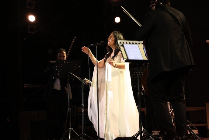 Bensaïd à l’IMA, Théâtronissa à l’ISADAC, Musiques sacrées à Fès, Humour à Casa et Marrakech, le livre à Azilal
