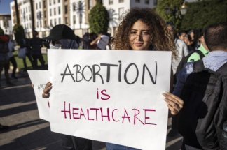 rabat-:-des-militantes-feministes-manifestent-pour-le-droit-a-l-avortement