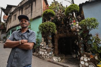 un-chateau-dans-la-favela,-l-oeuvre-inachevee-du-gaudi-bresilien