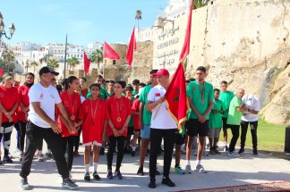 de-tanger-a-bir-guendouz-la-marche-verte-en-relais-pour-lunite-et-la-fierte-national