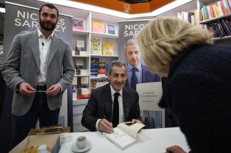 le-journal-dun-prisonnier-de-nicholas-sarkozy-par-samir-belahsen
