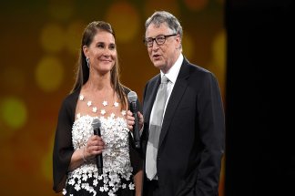 Sommé par son ex-femme à s'expliquer, Bill Gates dit "regretter chaque minute" passée avec Epstein