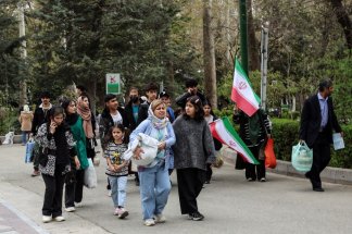 guerre-au-moyen-orient-menaces-croisees-et-marches-toujours-sous-pression