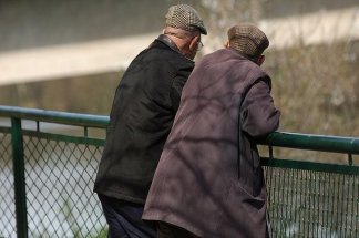 gen65plus-quand-lexperience-des-aines-devient-une-force-citoyenne-et-democratique-