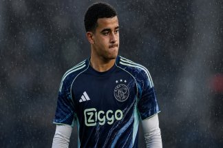 Abdellah Ouazane brille avec l’Ajax et s’impose comme un espoir du Mondial 2030