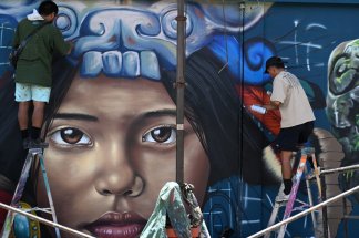 Au Salvador, des graffeurs reprennent les murs aux gangs