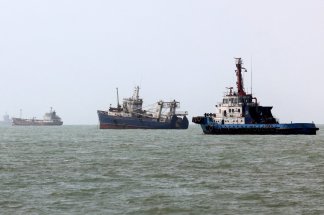 les-emirats-suspendent-leurs-echanges-avec-l-iran-apres-le-tir-de-deux-missiles