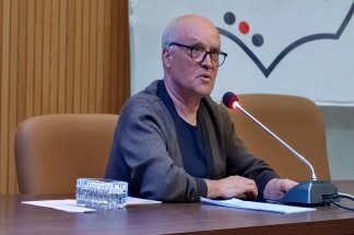 Mohamed Sof : L’élégance du dépouillement – Par Rédouane Taouil 