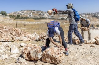 Guidés par la foi, des militants juifs affrontent des colons violents pour protéger des Palestiniens