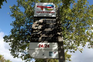 Le prix du diesel chauffe la grogne sociale dans le monde