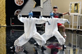 Des robots danseurs chinois s'échauffent pour la finale d'America's Got Talent