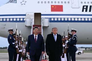 Xi reçu par un Trump aux petits soins
