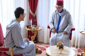 Une première femme à la tête du gouvernement marocain, le défi d’une majorité à construire – Par Hassan Zakariaa