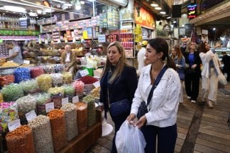 dans-un-bazar-de-teheran-les-commercants-redoutent-la-faillite