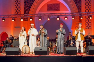 Pendant huit jours et nuits, Fès a fait résonner les héritages spirituels du monde